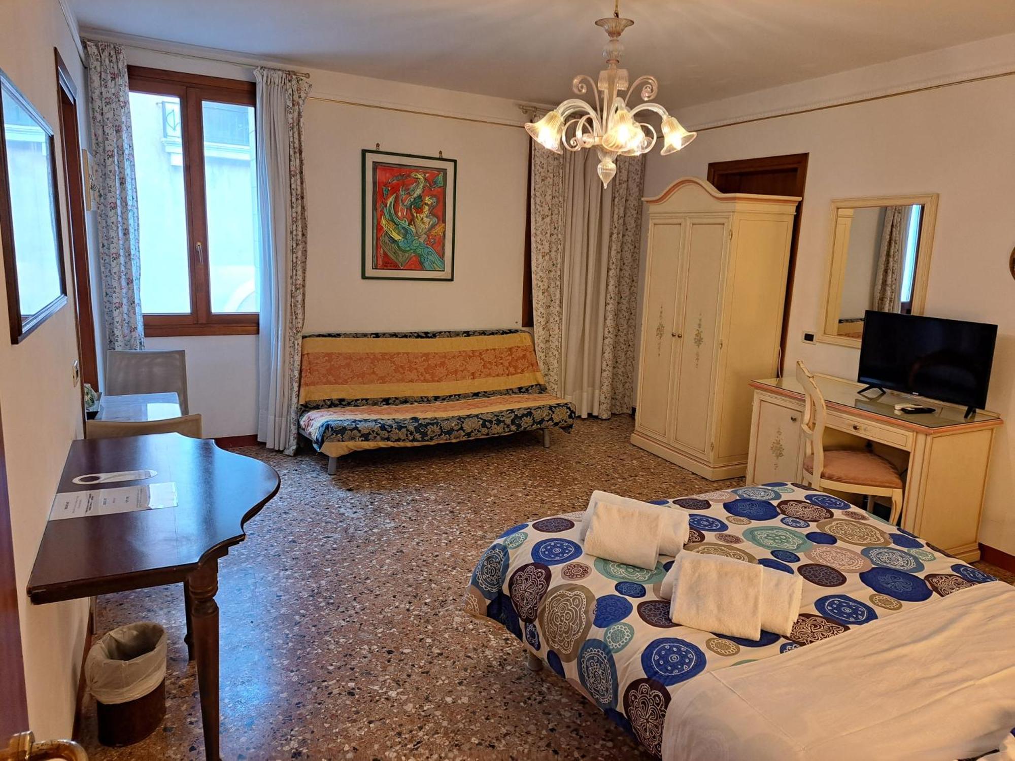 洛坎达卡弗摩萨酒店 威尼斯 客房 照片